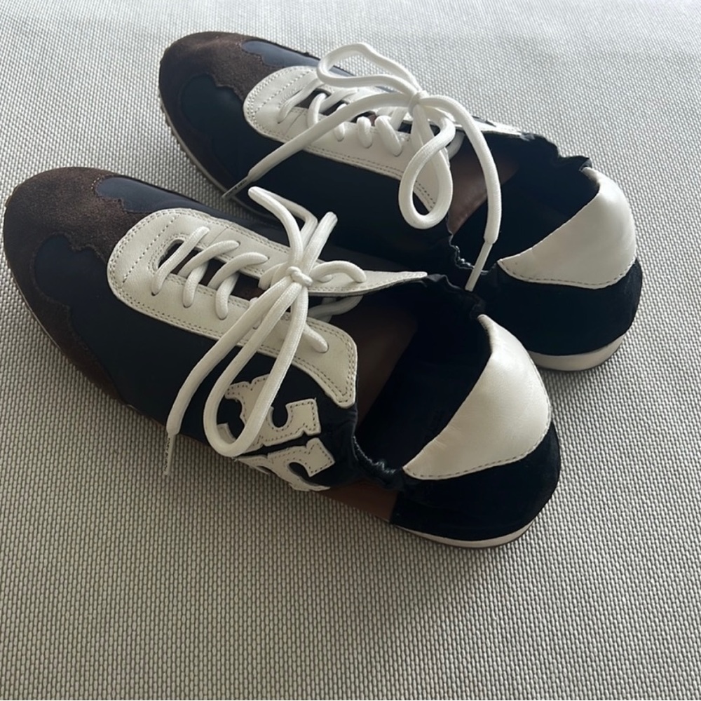 Tory Burch Sneakers Size 8 - Picture 3 of 4